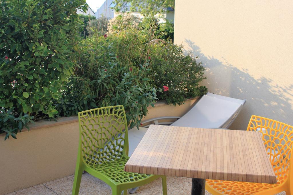 Hotel - Restaurant L'Hortensia Noyalo Ngoại thất bức ảnh